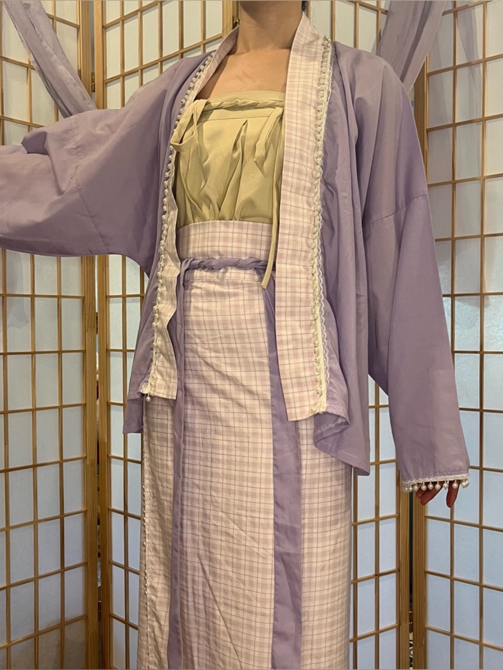 Purple Song dynasty hanfu two piece set with faux pearl accents